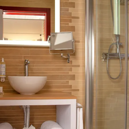 Be Poet Baixa Hotel 3*