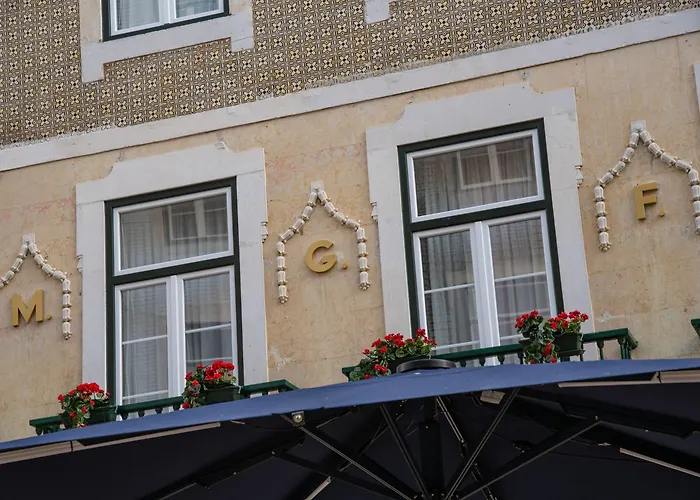 Be Poet Baixa Hotel 3*