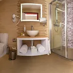 Otel Be Poet Baixa